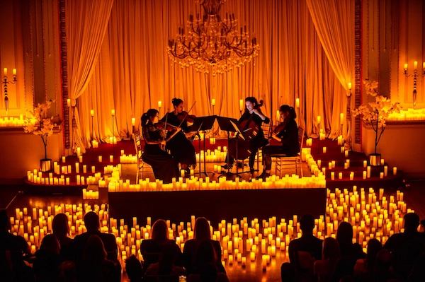 Espectáculo a la luz de las velas